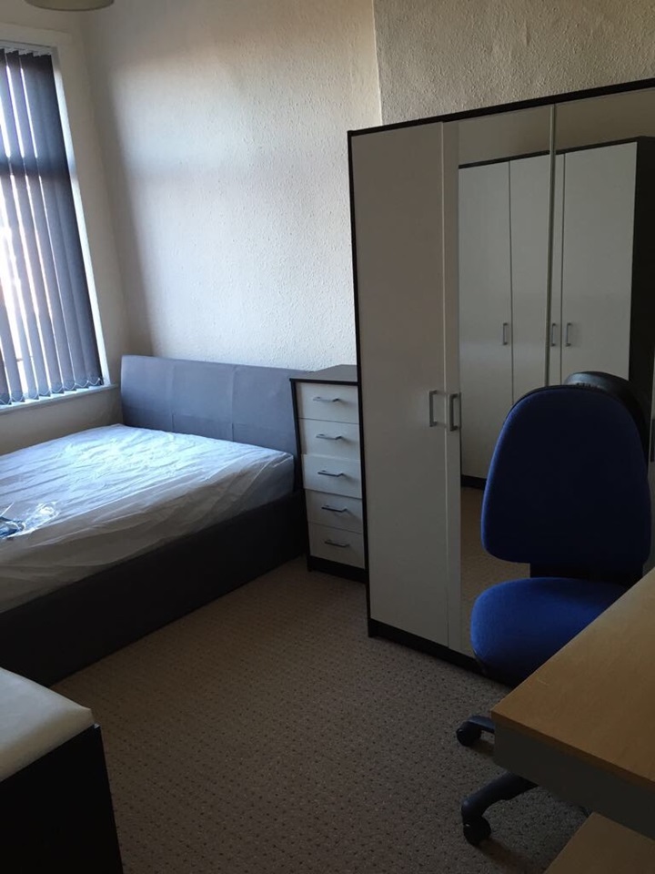 Preston Room in a Shared House, Broadgate, PR1 To Rent Now for £450