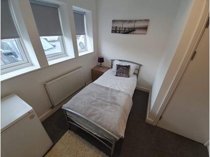Room in a Shared House, Prospect House, S81