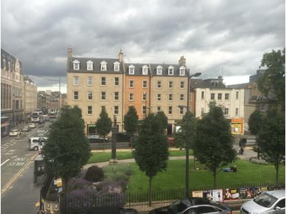 3 Bed Flat, Nicolson Street, EH8