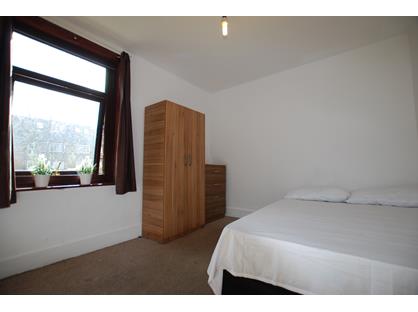 Room in a Shared House, Broughton Road, CR7
