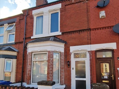 3 Bed Terraced House, Royal Avenue, DN1