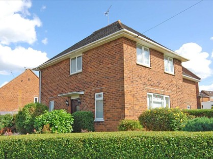3 Bed Semi-Detached House, Stourton Drive, WV4