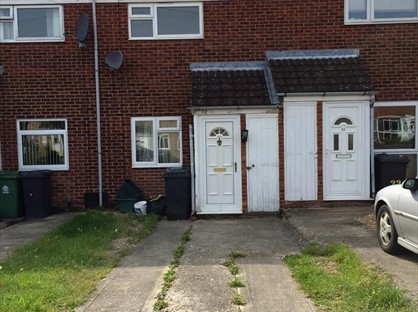 2 Bed Terraced House, Fieldcourt Gardens, GL2