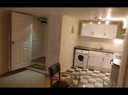 1 Bed Flat, West End, TR15