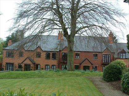 2 Bed Flat, The Elms, LE2