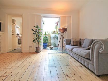 1 Bed Flat, King Edward’S Road, E9