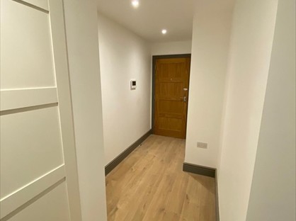 1 Bed Flat, Eastbourne Road, RH7