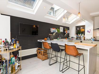 4 Bed Terraced House, Mendora Road, SW6