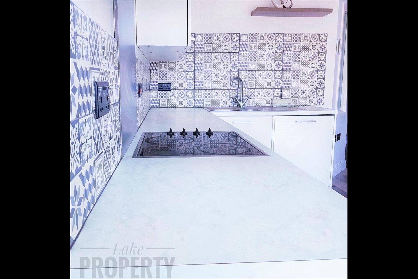Studio Flat, Marco Island, NG1 photo 2