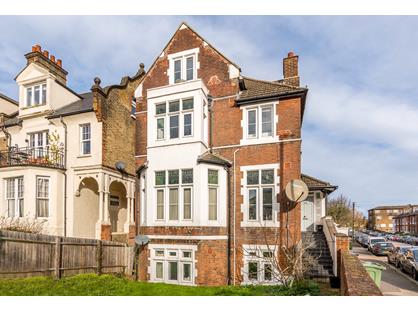 1 Bed Flat, Top Floor, SW2