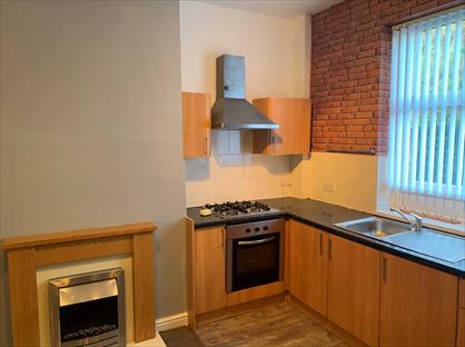 2 Bed Terraced House, Hoyle House Fold, HD7
