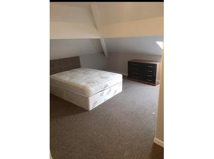 Room in a Shared House, Chorley Road, M27