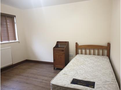 Room in a Shared House, Warbank Crescent, CR0