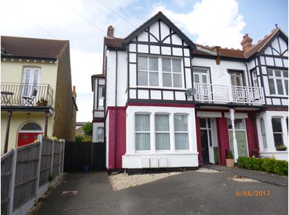 3 Bed Flat, Ditton Court Road, SS0