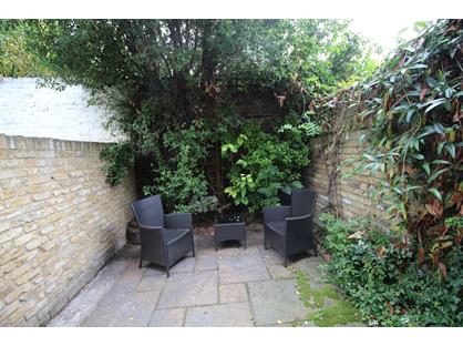 3 Bed Flat, Dalling Road, W6
