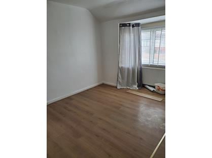 4 Bed Semi-Detached House, Paddock Road, NW2