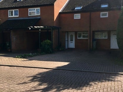 2 Bed Terraced House, Stony Stratford, MK11