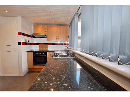 2 Bed Flat, Don Drive, EH54