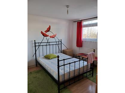 1 Bed Flat, Comber Close, NW2