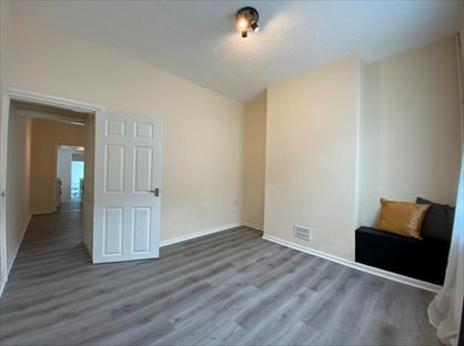 3 Bed Terraced House, Brakespeare Street, ST6