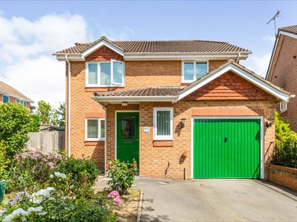 3 Bed Detached House, Mill Rise, TN32