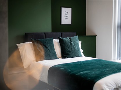 Room in a Shared House, Stamford Street Central, OL6