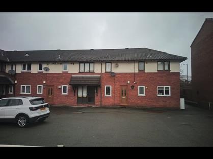 2 Bed Flat, Castle Court, BL2