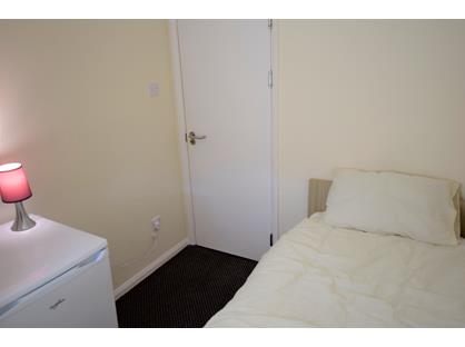 Room in a Shared House, Ruskin Road, NG19