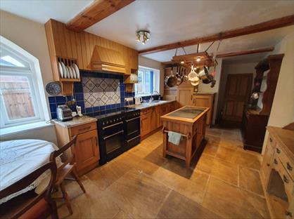 Room in a Shared House, Town Lane, EX5