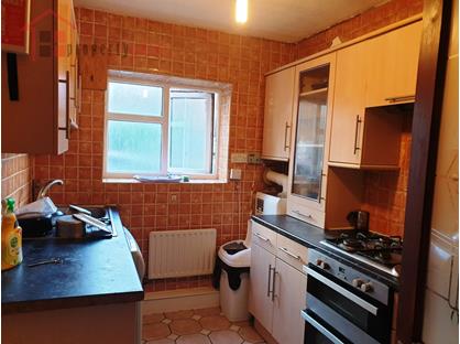 Room in a Shared Flat, Brighton Road, SM2