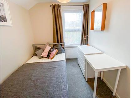 Room in a Shared House, Howley Road, CR0