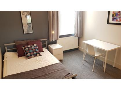 Room in a Shared House, Nova Road, CR0