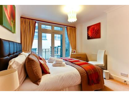 2 Bed Flat, Exchange Gardens, SW8