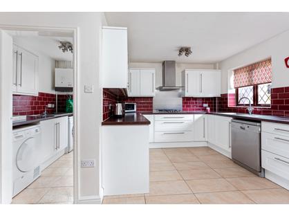 Room in a Shared House, Fulmar Close, DE3