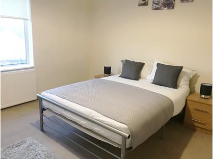 Room in a Shared House, Main Street, NG20