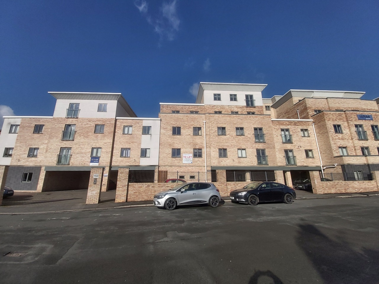 Balby, Doncaster Studio Flat, Low Road, DN4 To Rent Now for £450.00 p/m