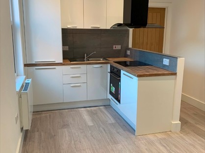 1 Bed Flat, Shaw Heath, SK2