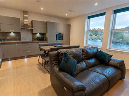 2 Bed Flat, Tay Street, PH2