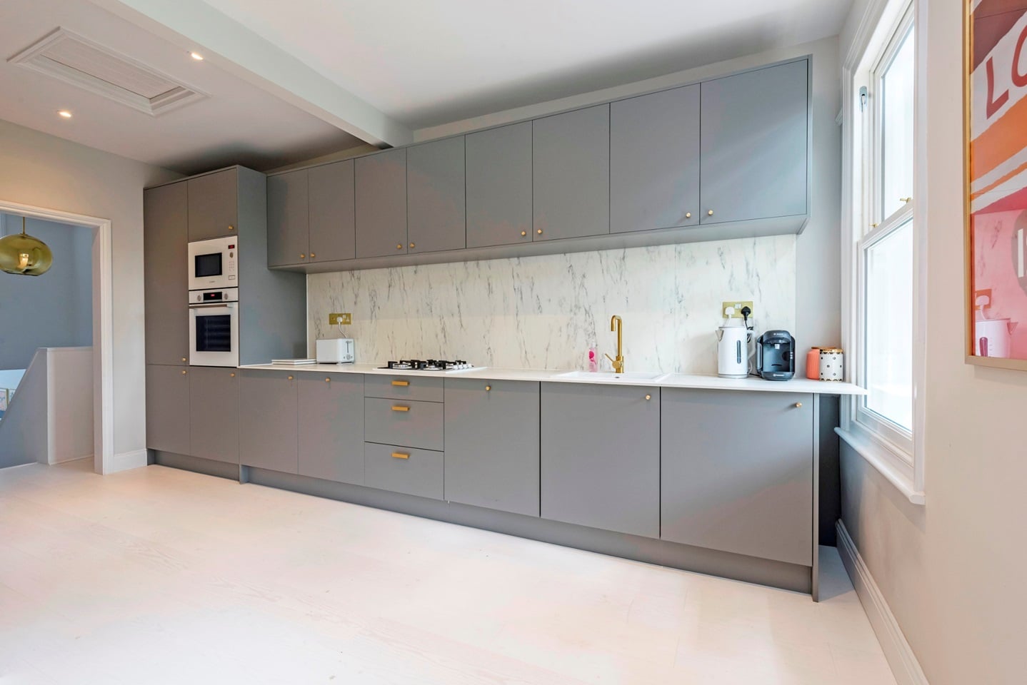 2 Bed Flat, Josephine Avenue, SW2 photo 2
