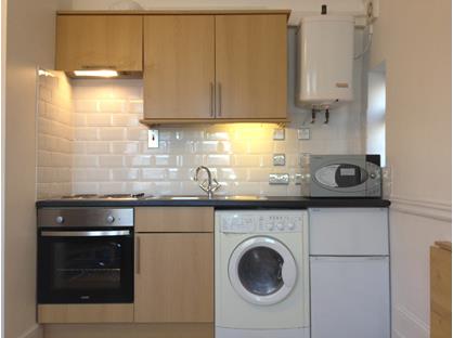 1 Bed Flat, Basingstoke Road, RG2