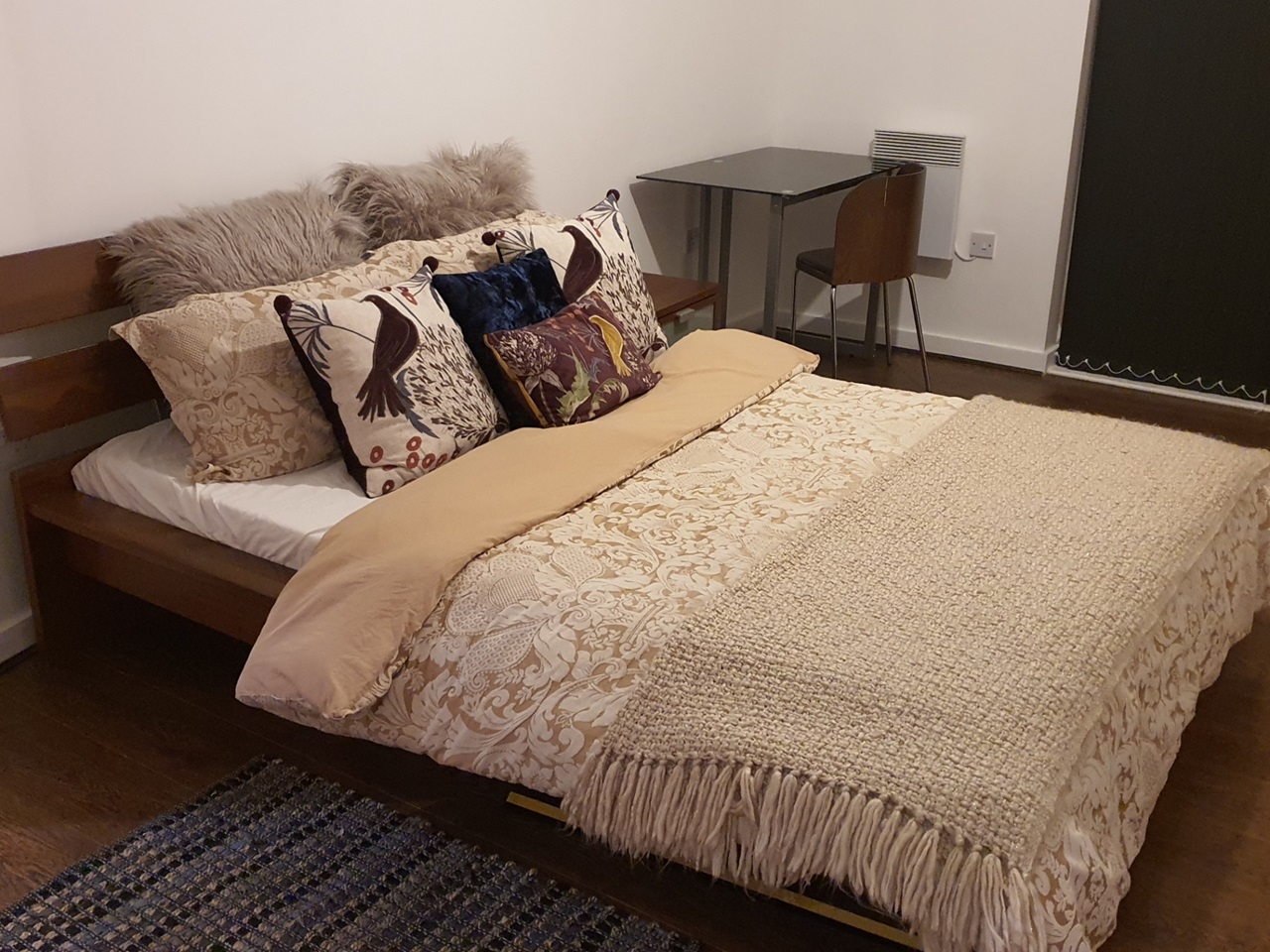 2 Bed Flat, Masson Place, M4 photo 2