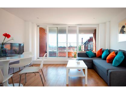 2 Bed Flat, Elm Grove, PO5