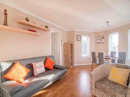 1 Bed Flat, St. Peters Street, G4