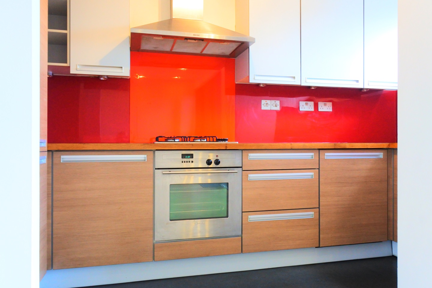 Additional image 10 of 2 Bed Flat, Varcoe Road, SE16, N1 7GU