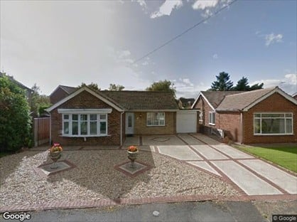 3 Bed Bungalow, Brookfield Avenue, LN2
