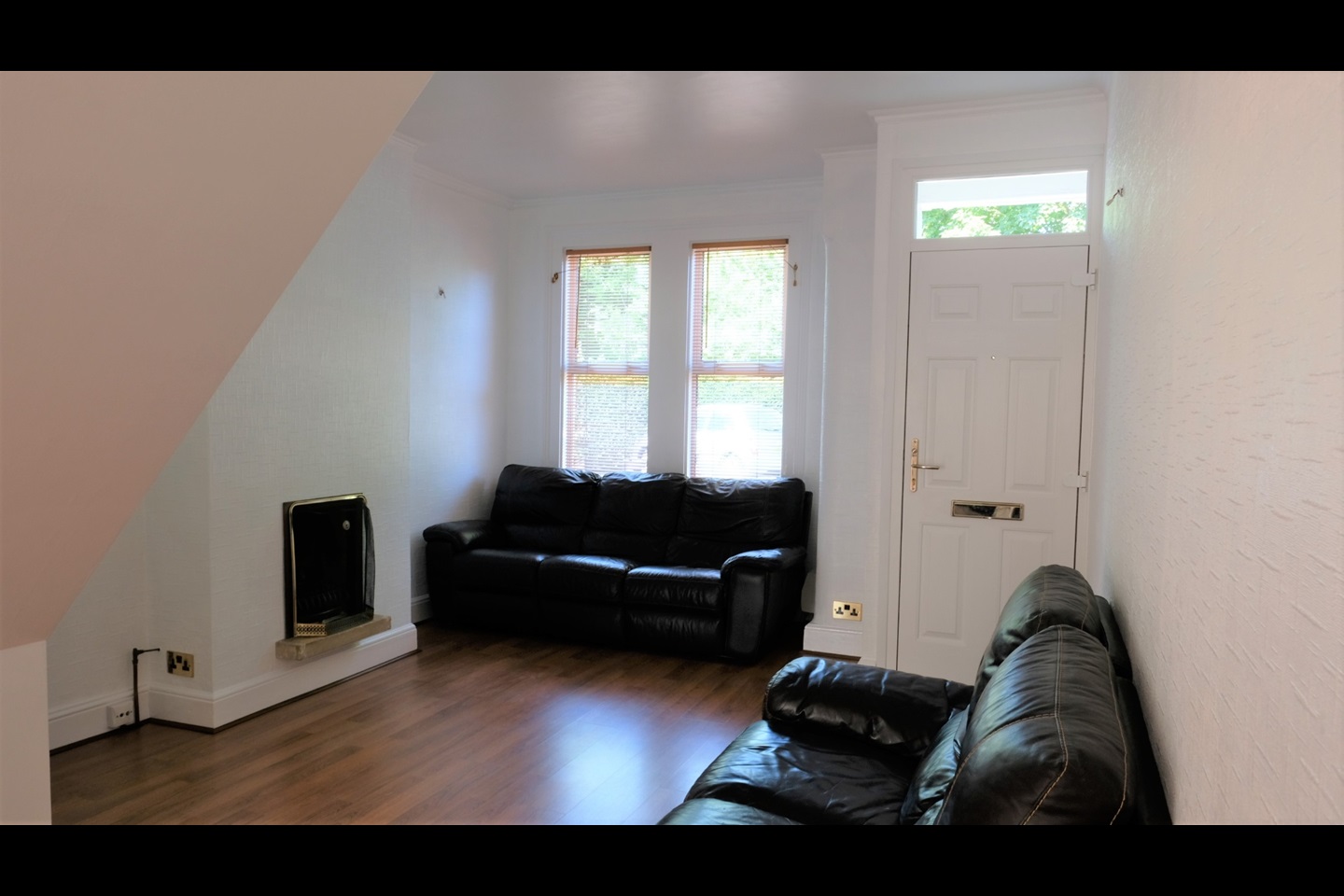 Hampton Hill 2 Bed Terraced House, Westbank Road, TW12 To Rent Now