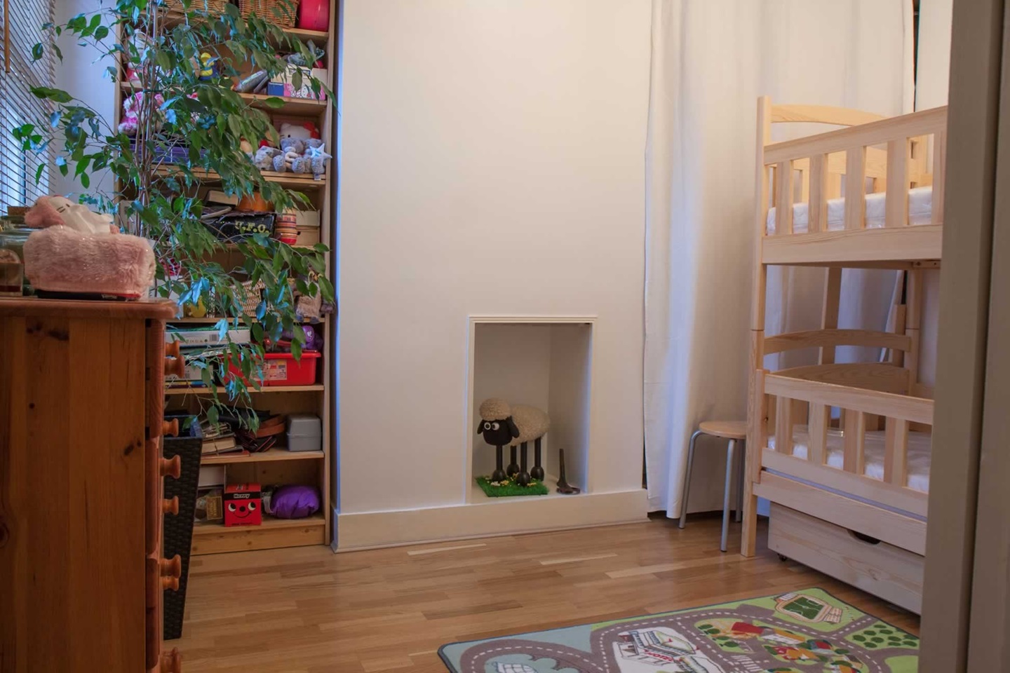 Hampton Hill 2 Bed Terraced House, Westbank Road, TW12 To Rent Now