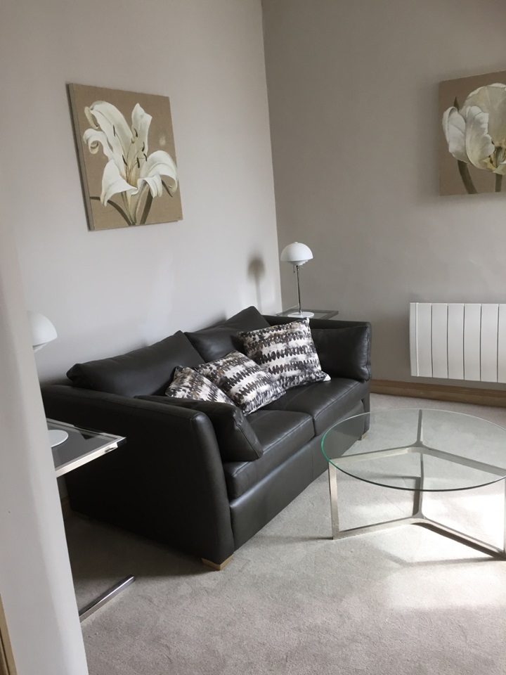 Cheltenham 1 Bed Flat, Street, GL52 To Rent Now for £875