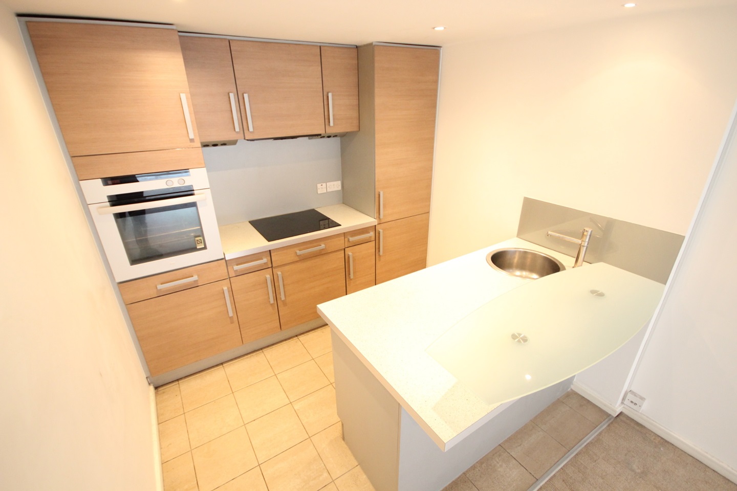 2 Bed Flat, East Street, LS9 photo 2