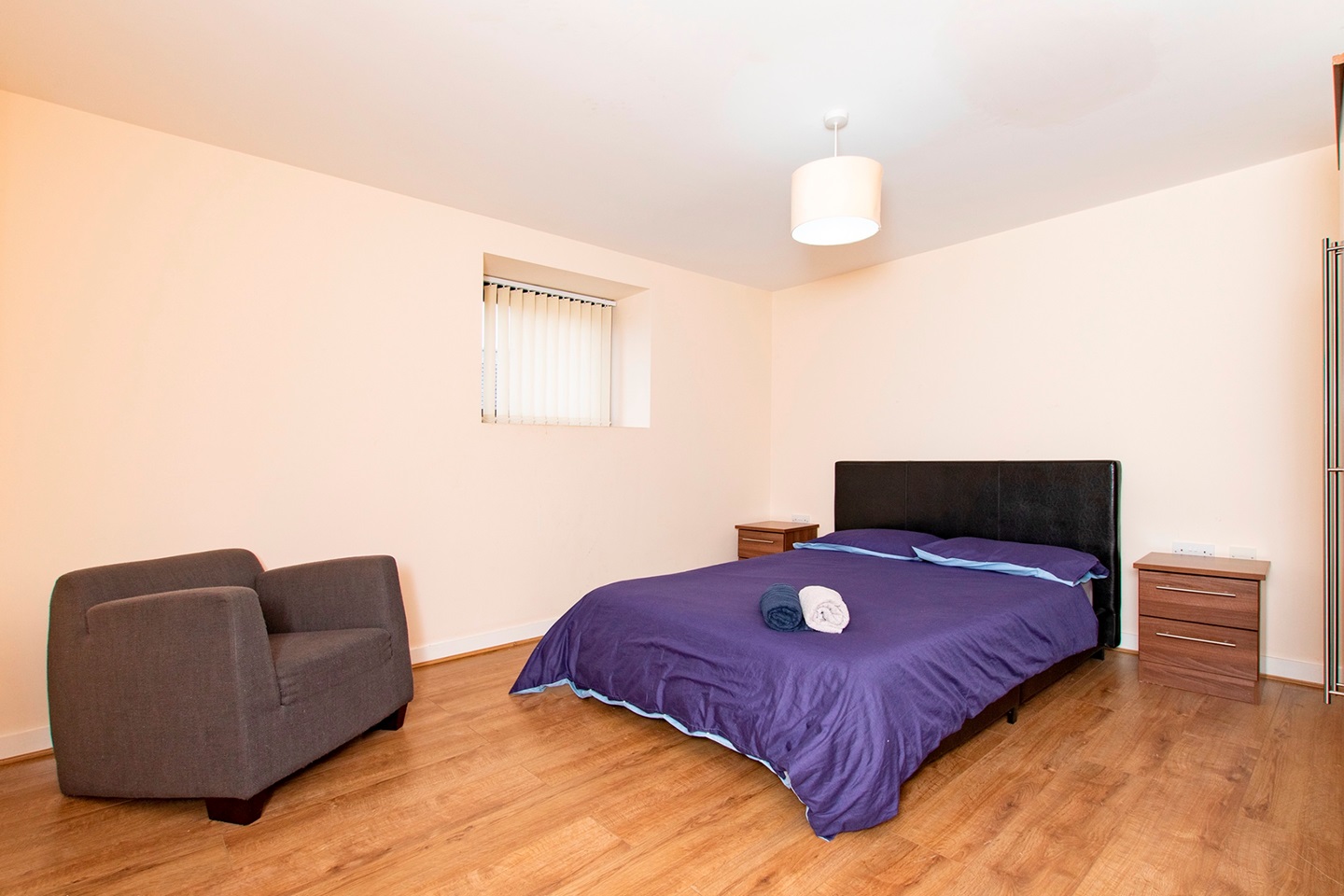 Liverpool 2 Bed Flat, Pall Mall, L3 To Rent Now for £950.00 p/m